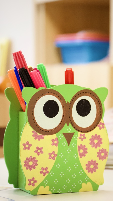 Zöld bagoly, az egyik tolltartó.